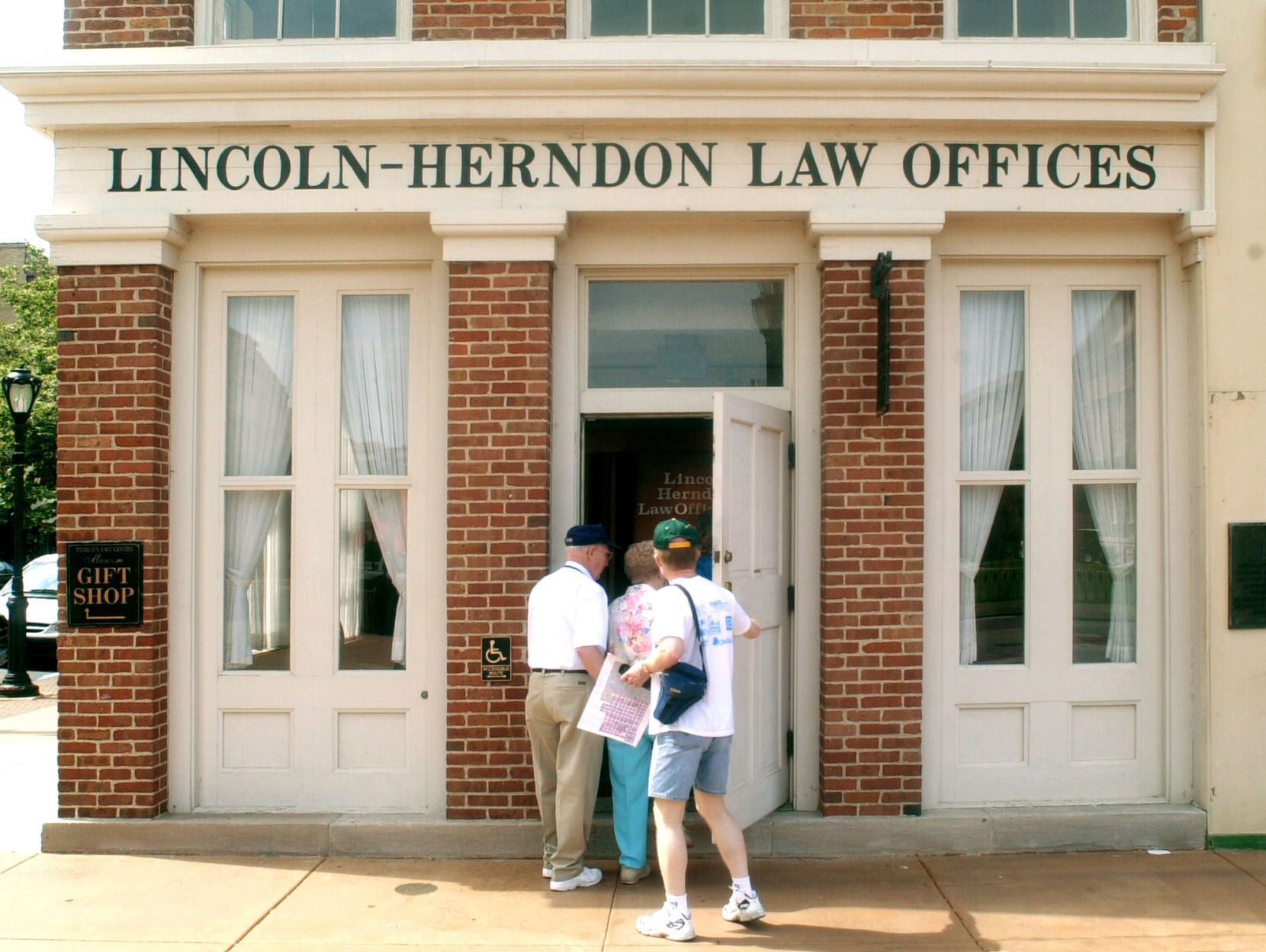 Lincoln-Herndon Law Offices State Historic Site